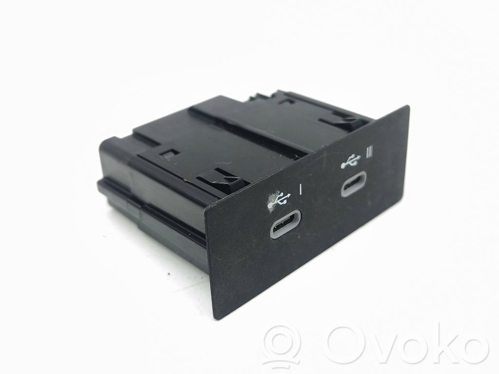 Renault Captur II Enchufe conector USB 