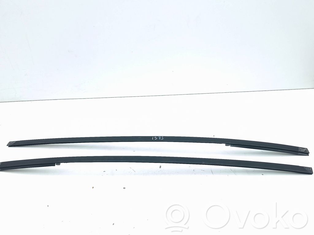 Citroen C-Crosser Listwa szyby czołowej / przedniej 