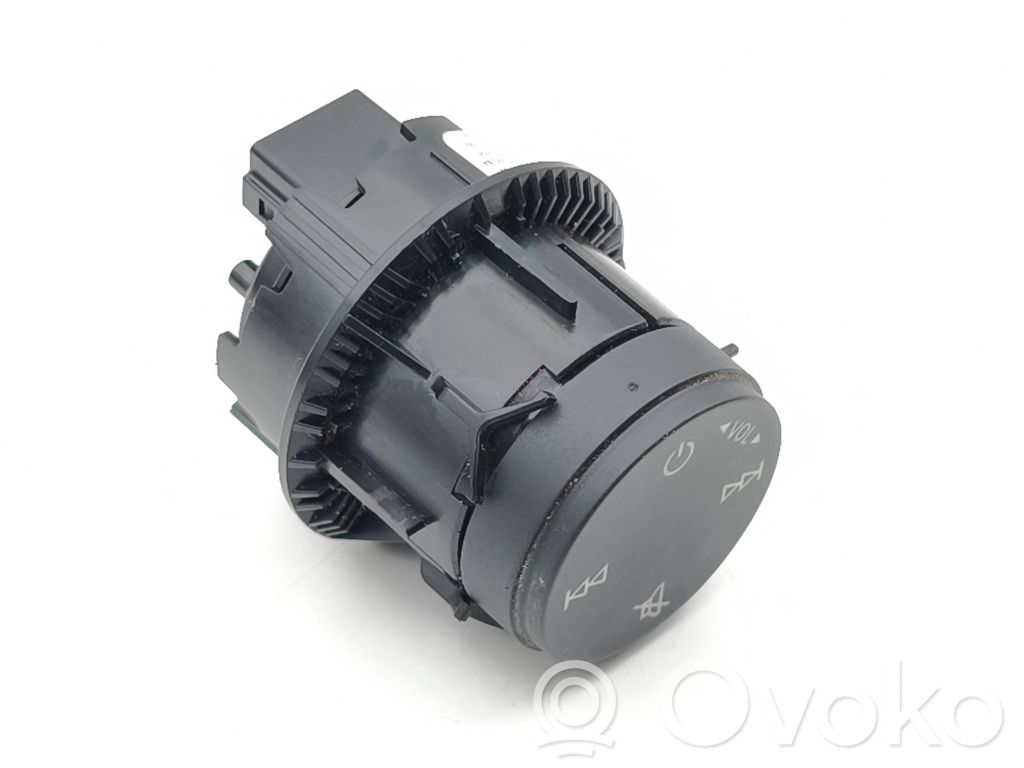 Sound control switch   8Y0919616A
