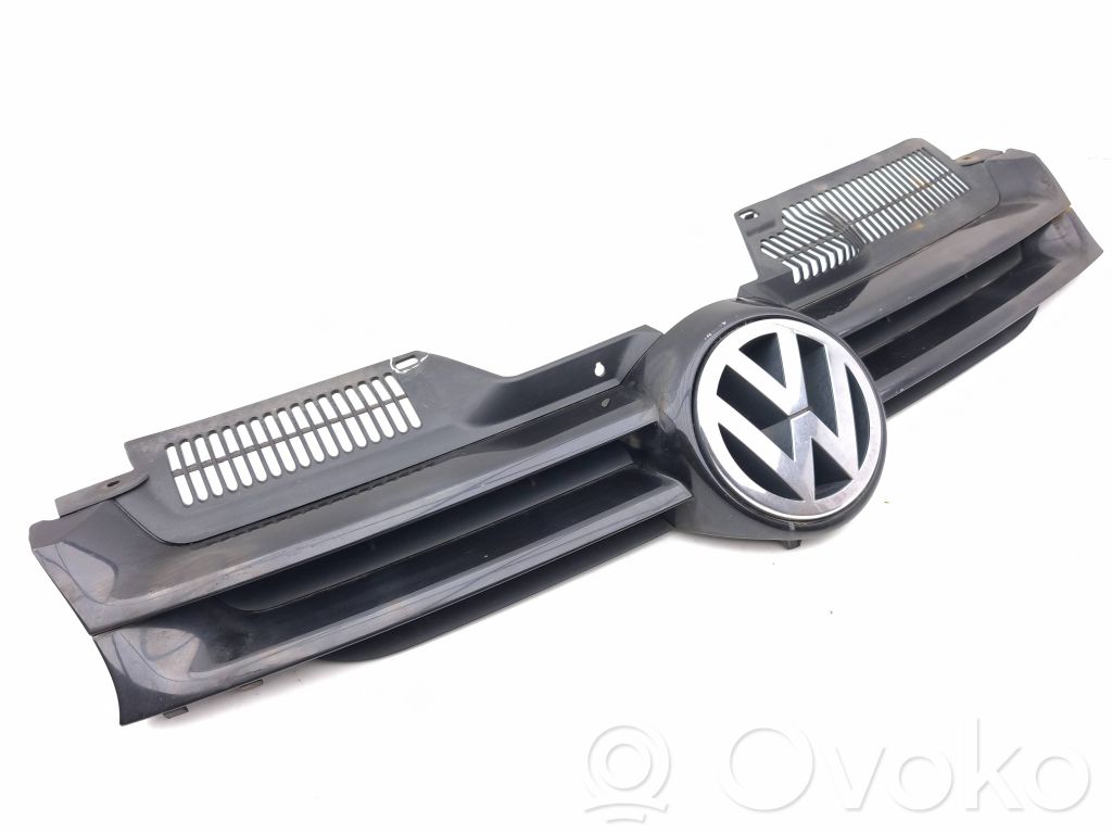 Volkswagen Golf V Etusäleikkö 