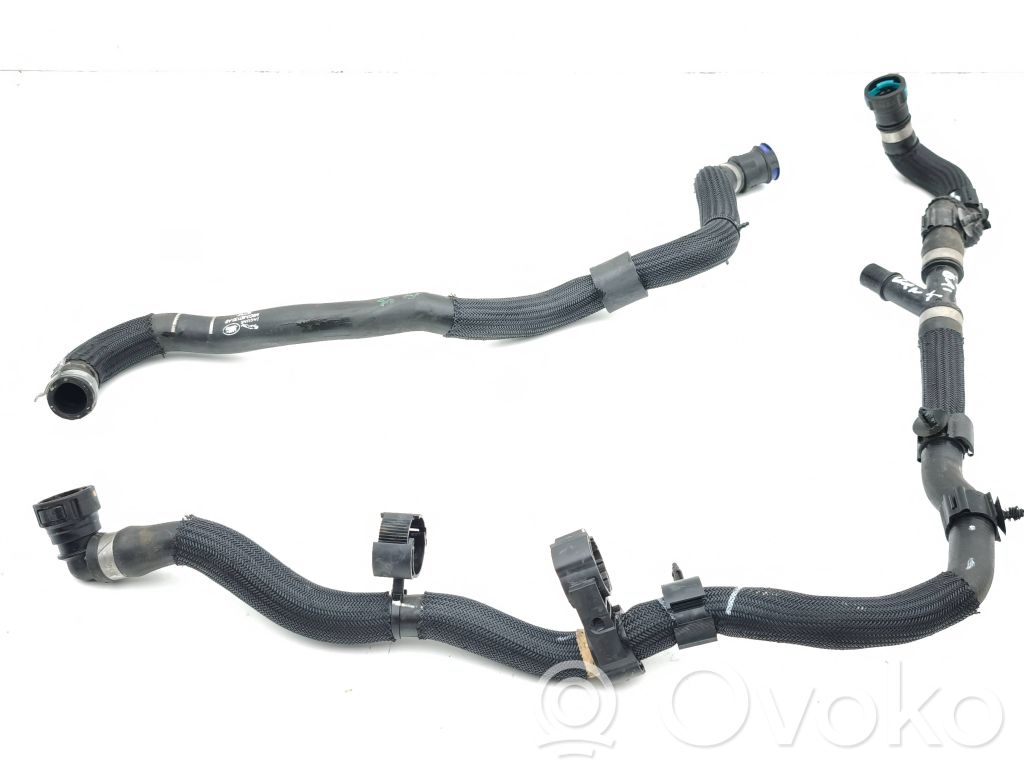 Jaguar I-Pace Engine coolant pipe/hose 