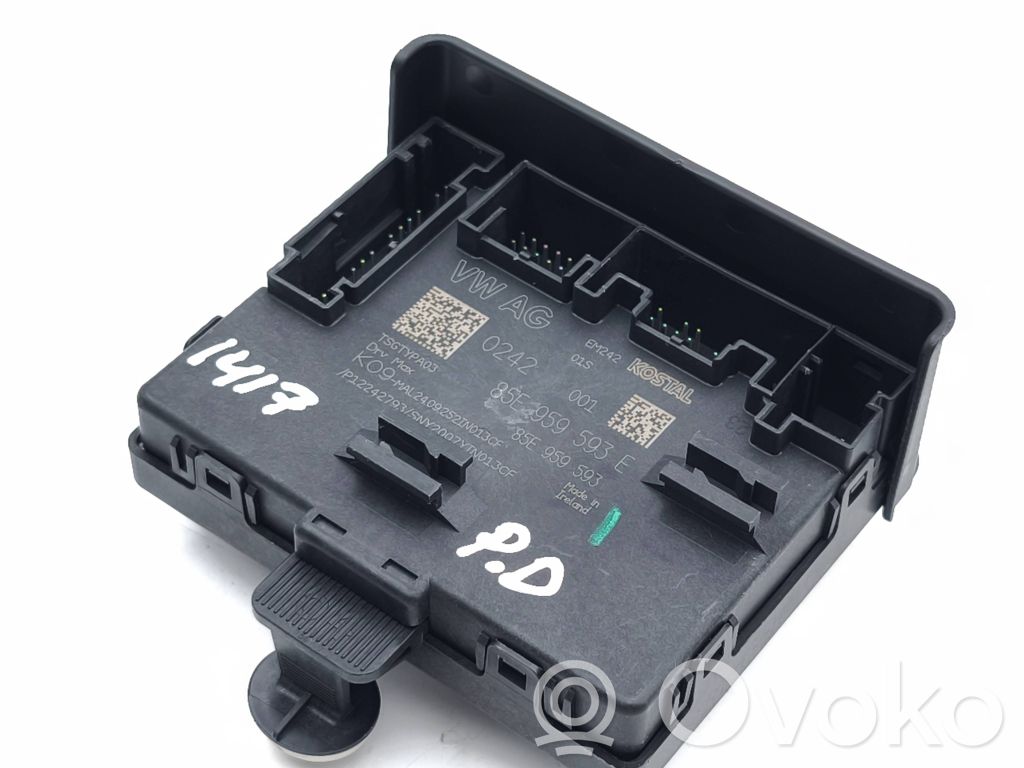 Audi A5 Unidad de control/módulo de la puerta 