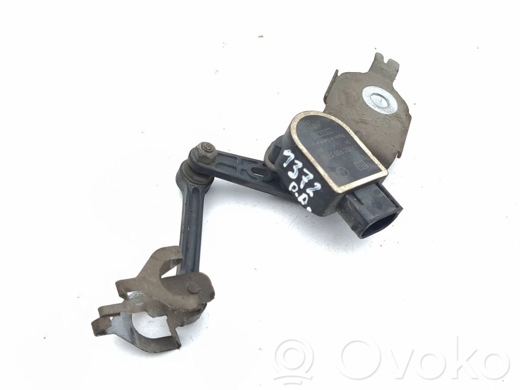 Mercedes-Benz GLC AMG Front height sensor lever 