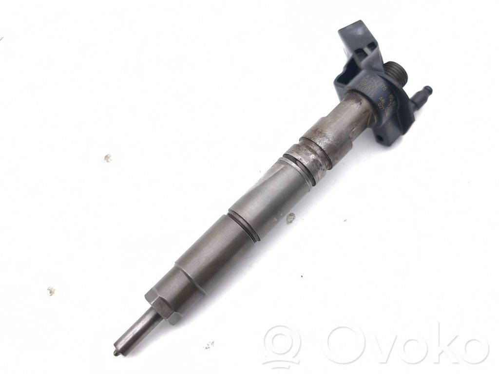 Inyector de combustible   A6420700587,0445115027