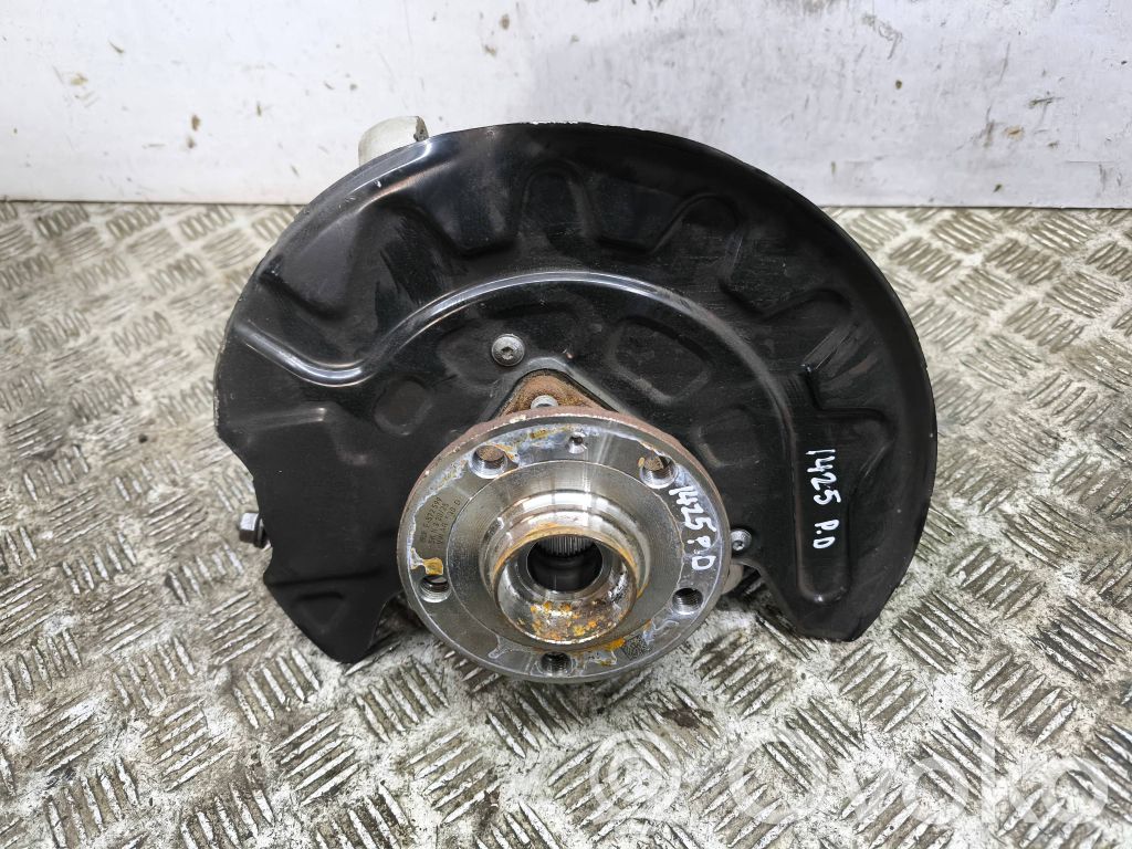 Skoda Superb B9 Cubo de rueda delantera 