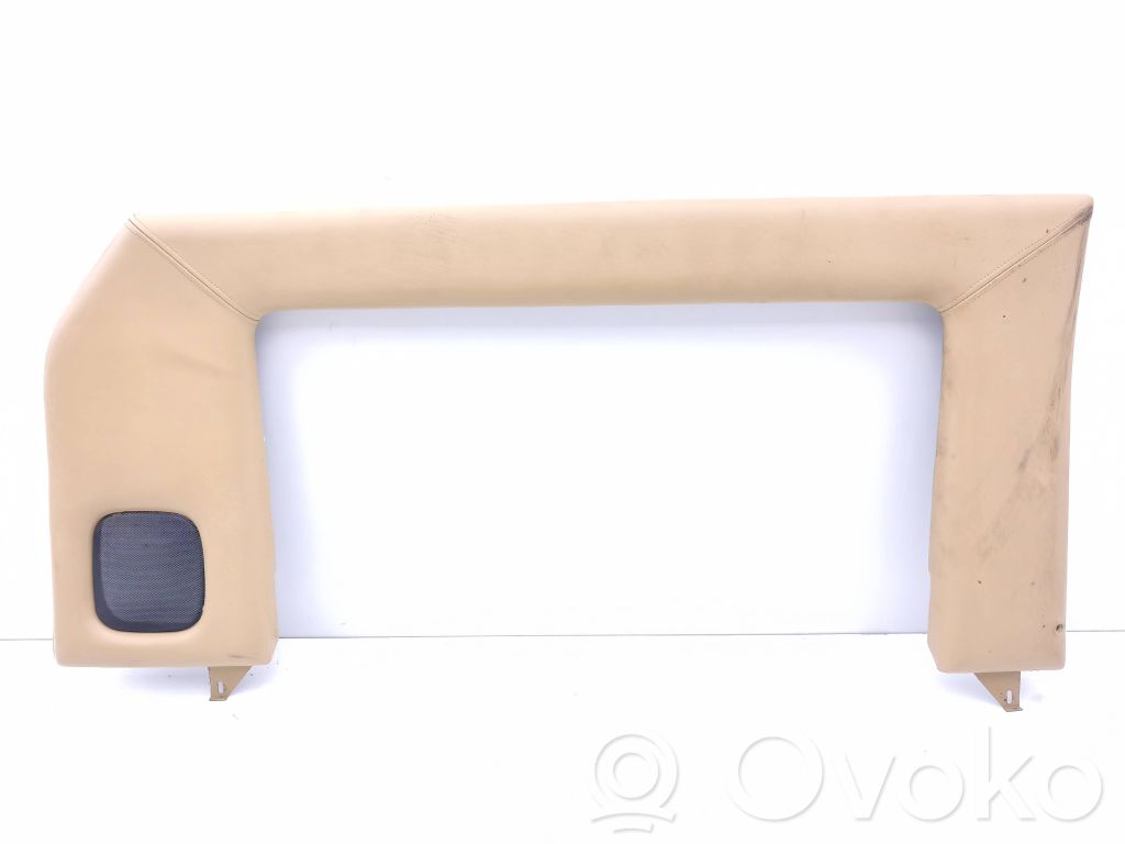 Revestimiento de puerta delantera