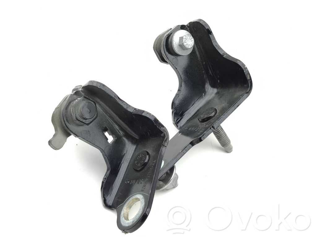 Front door hinge set   H1BBA22801AD,R2KBR22811AA