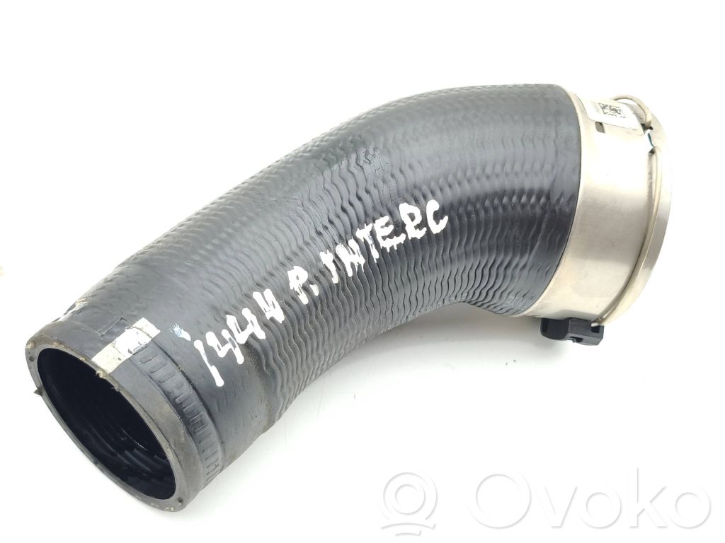Volvo V60 Furtun/conductă intercooler 