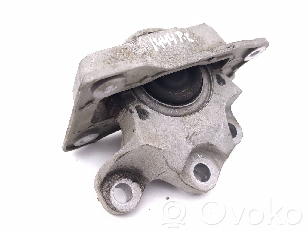 Wspornik / Mocowanie silnika   32255204