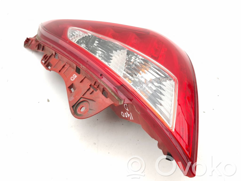 Nissan 370Z Lampă spate în caroserie 