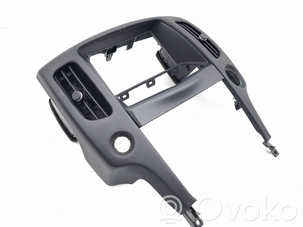 Nissan 370Z Mascherina unità principale autoradio/GPS