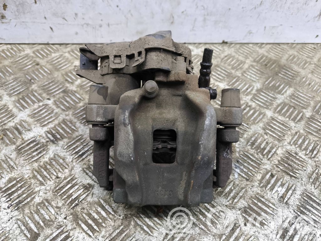 Volvo S90, V90 Pinza del freno posteriore