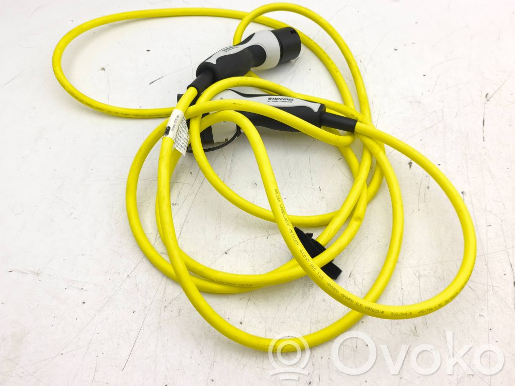 Volkswagen PASSAT B9 Cable de carga del coche eléctrico