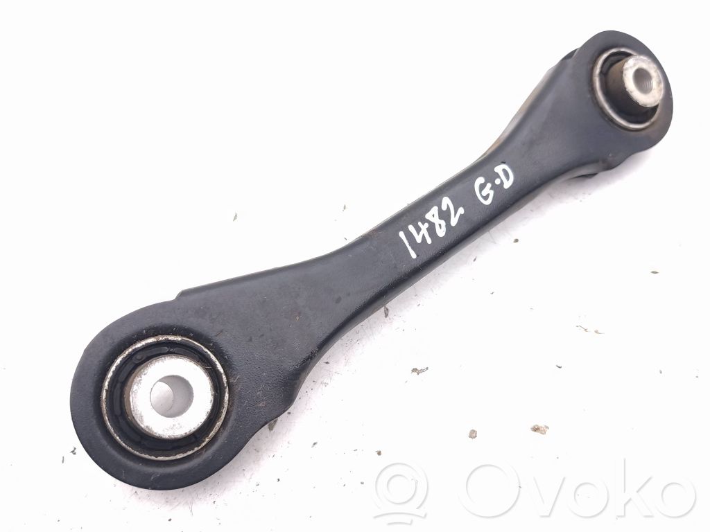 Volkswagen PASSAT B9 Brazo de suspensión/horquilla superior trasero