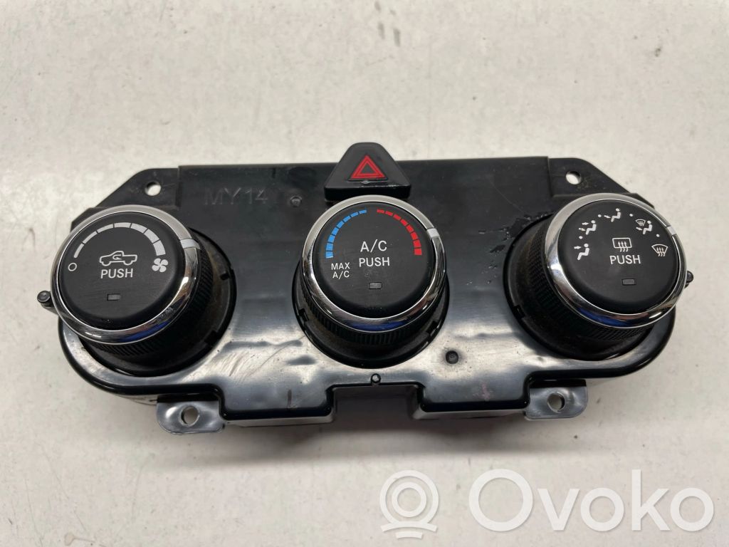 Dodge PickUp RAM SRT-10 Climate control unit 