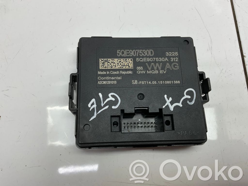 Volkswagen Golf VII Gateway control module 