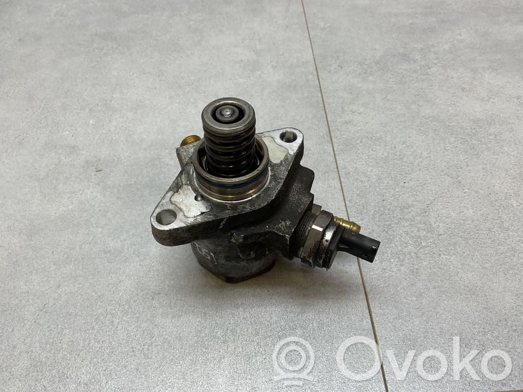 Volkswagen Golf VII Bomba de alta presión de inyección de combustible 