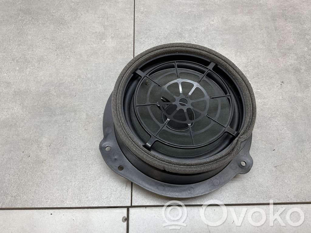 Audi A4 S4 B9 Głośnik drzwi tylnych 