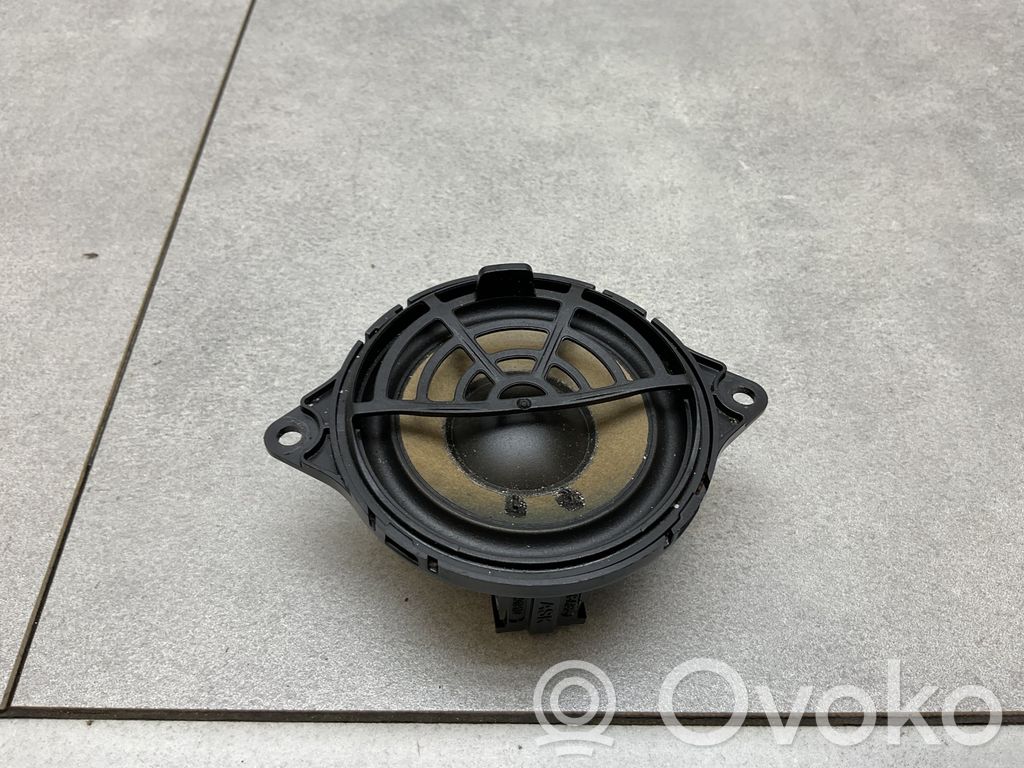 Audi A4 S4 B9 Panel speaker 