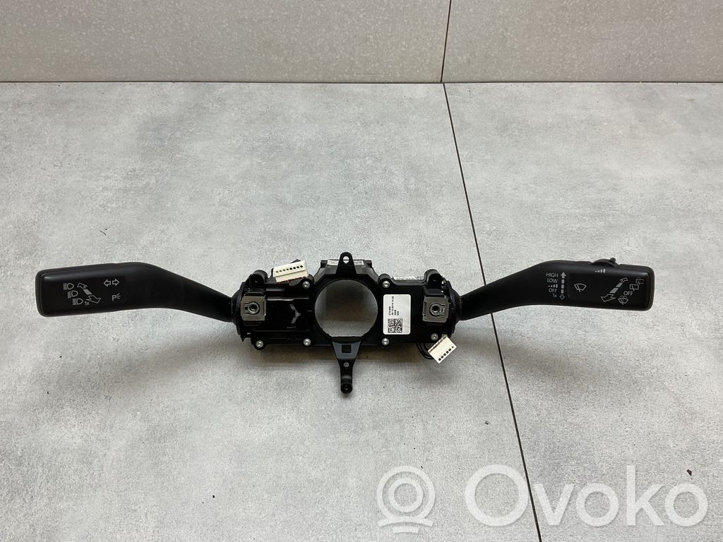 Volkswagen Tiguan Wiper turn signal indicator stalk/switch 