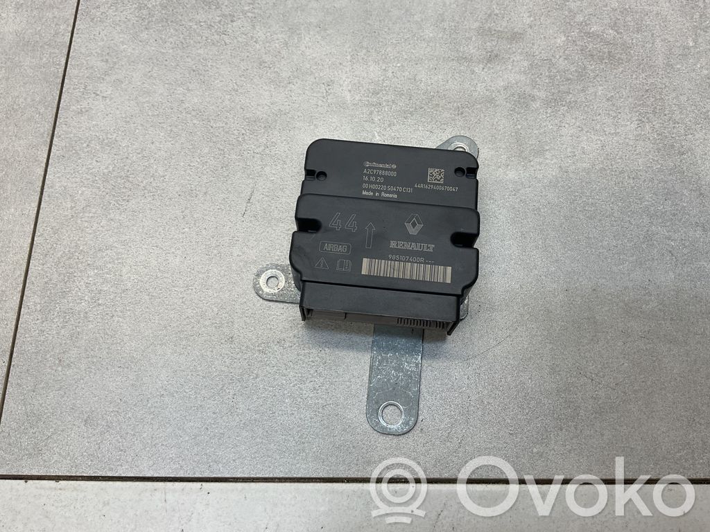 Renault Captur Airbag control unit/module 