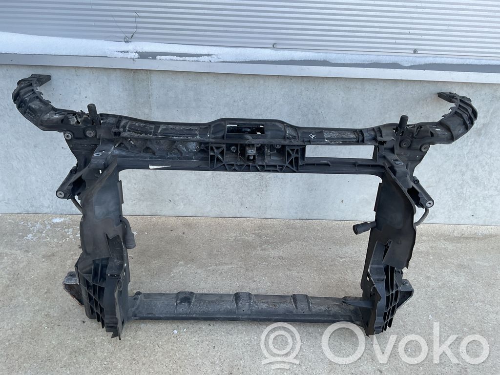 Audi A1 Radiatorių panelė 