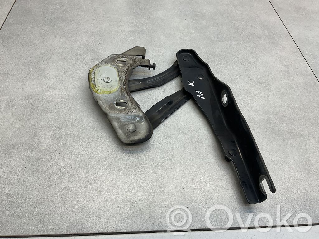 Audi A1 Konepellin saranat 