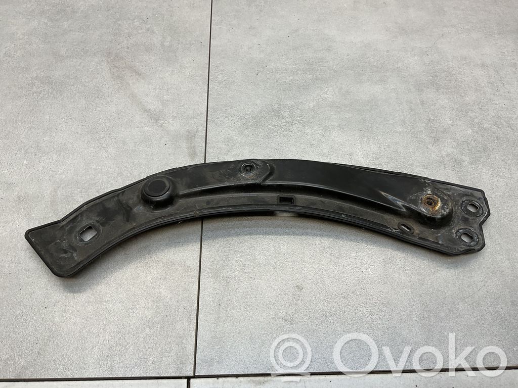 Audi Q3 8U Support, fixation radiateur 