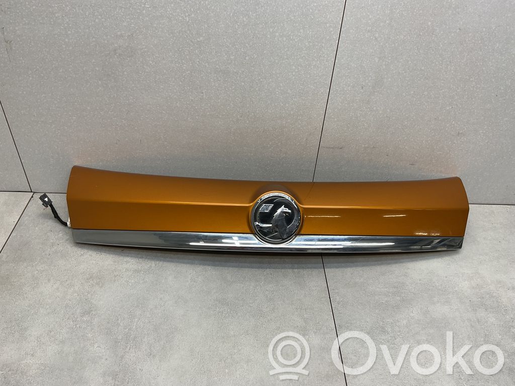 Opel Mokka X Éclairage de plaque d'immatriculation 