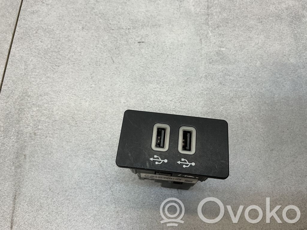 USB jungtis   HC3T14F014BC