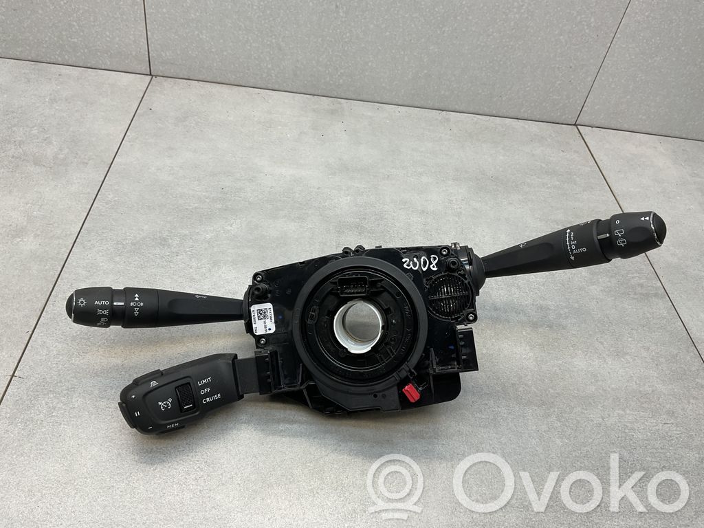 Peugeot 2008 II Interruptor/palanca de limpiador de luz de giro 