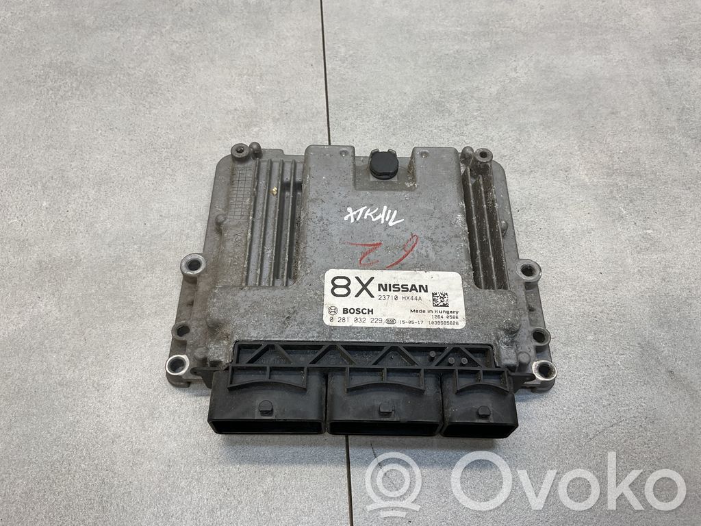 Nissan X-Trail T32 Engine control unit/module 