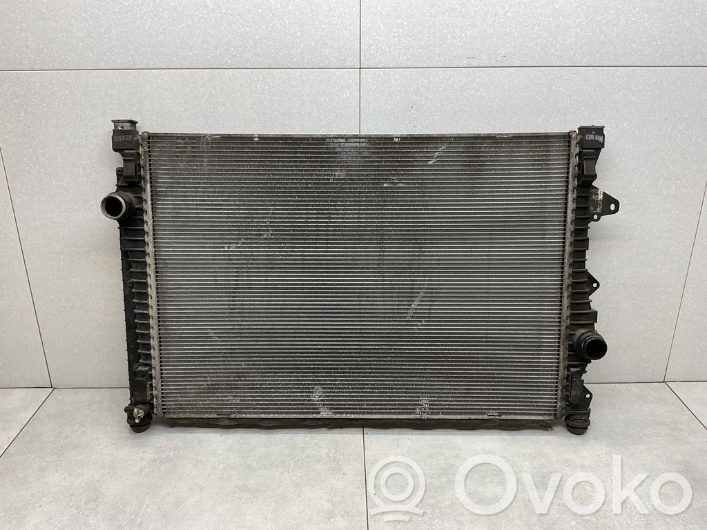 Land Rover Discovery Sport Coolant radiator 