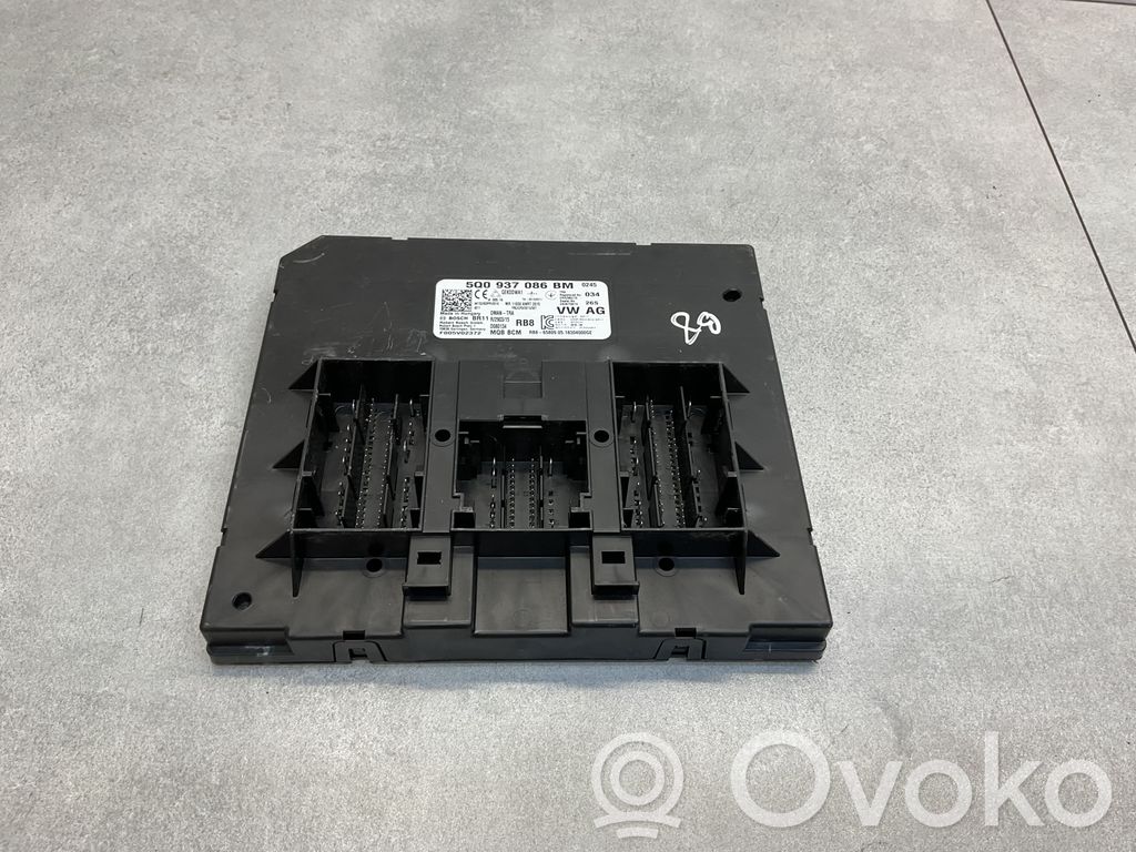 Volkswagen PASSAT B8 Module confort 