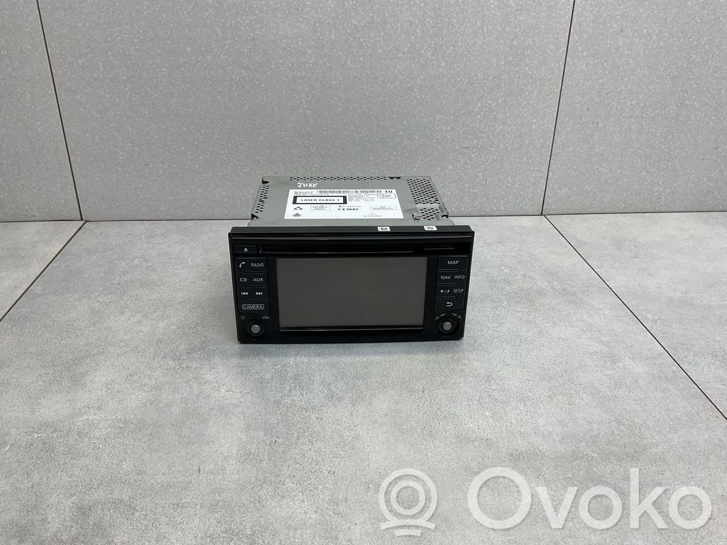 Nissan Juke I F15 Panel / Radioodtwarzacz CD/DVD/GPS 