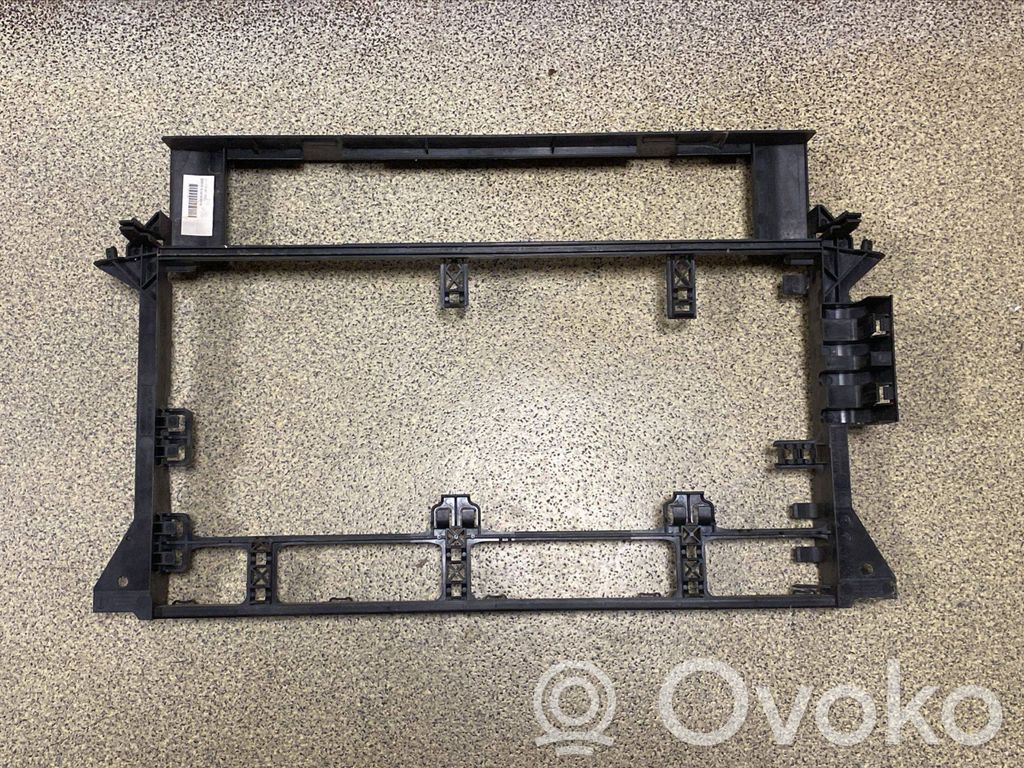 BMW 5 E39 Radiatoru panelis 