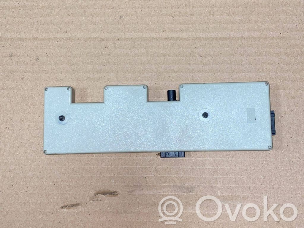BMW 3 E90 E91 Antenos stiprintuvas 