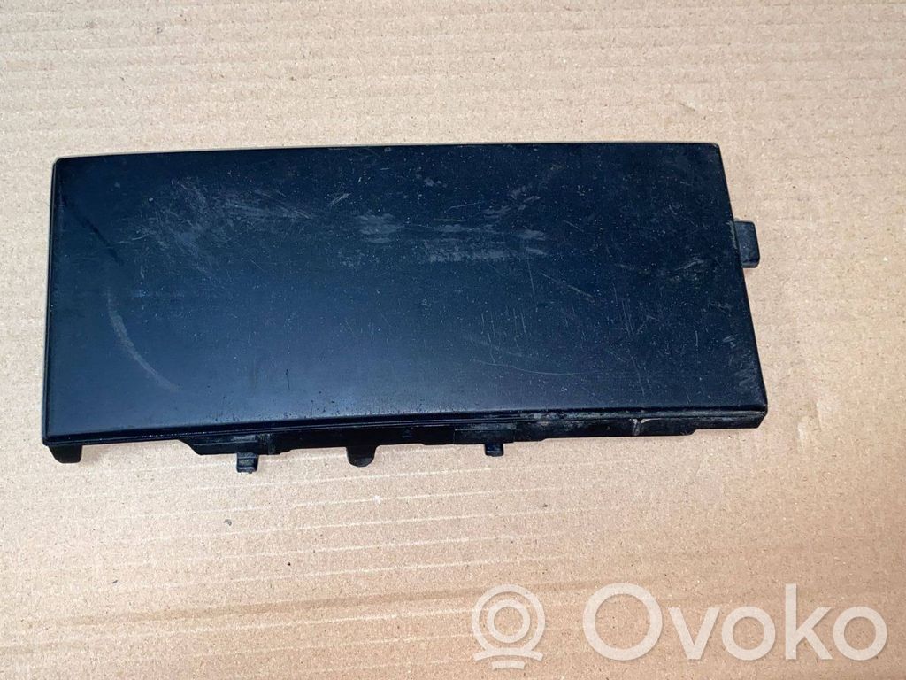 BMW 5 E34 Front tow hook cap/cover 
