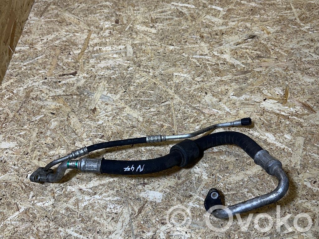 BMW 3 E90 E91 Air conditioning (A/C) pipe/hose 