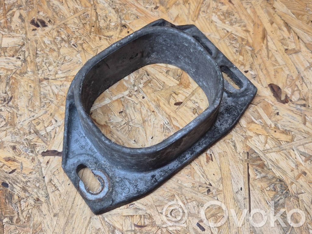 Audi A4 S4 B7 8E 8H Engine mounting bracket 