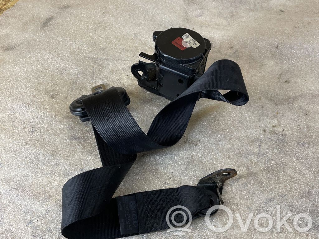 Volkswagen Fox Rear seatbelt 