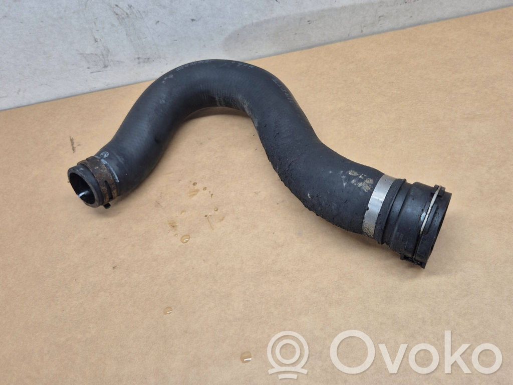 Audi A6 S6 C6 4F Tubo flessibile del liquido di raffreddamento del motore 