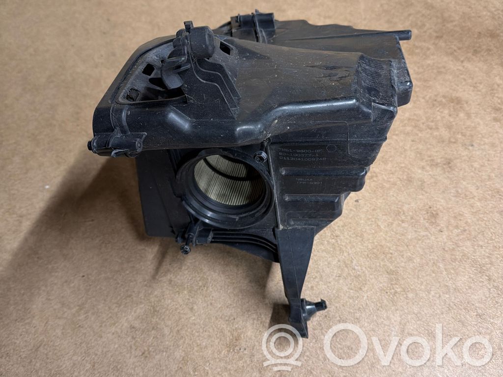Volvo V50 Air filter box 