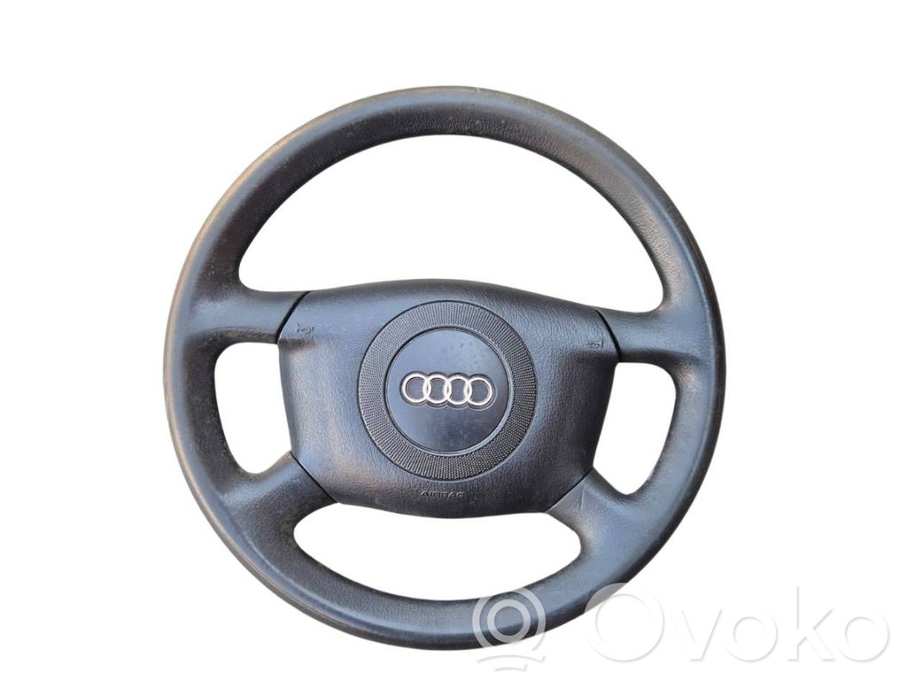 Audi A4 S4 B5 8D Ohjauspyörä 