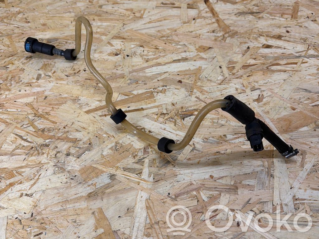 BMW 3 E90 E91 Polttoaineputken letku 