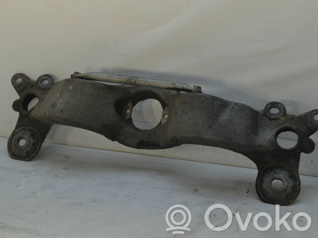 Audi A4 S4 B7 8E 8H Rama pomocnicza przednia 