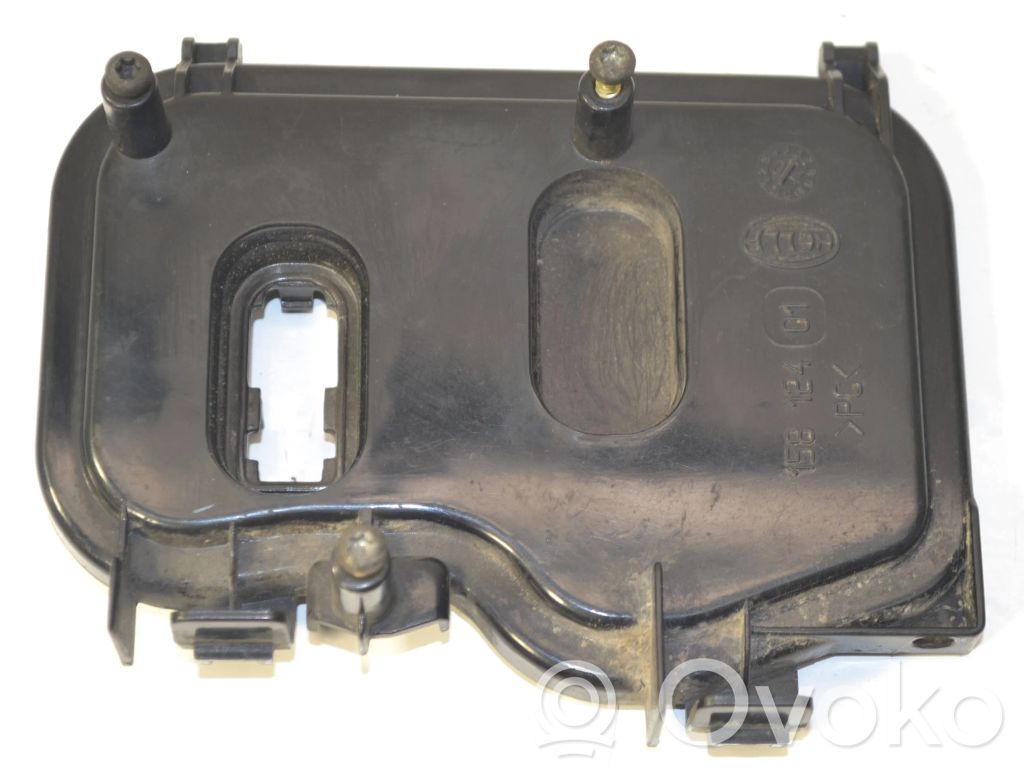 Deckel Abdeckung Scheinwerfer   15812401