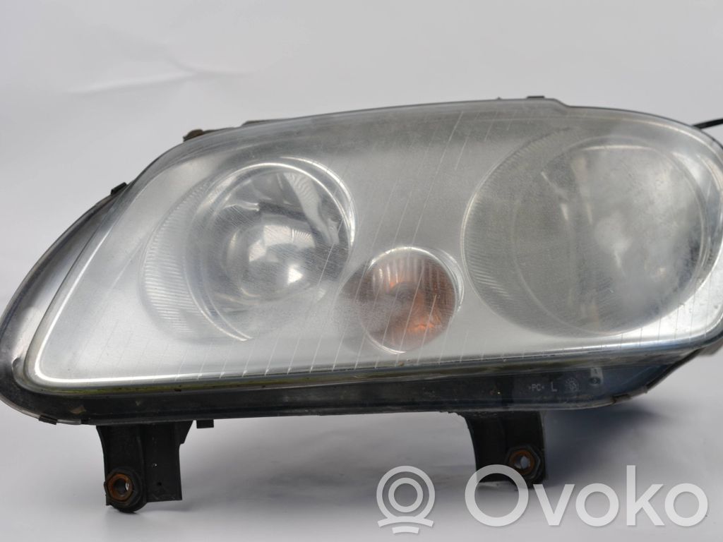 Volkswagen Caddy Scheinwerfer 