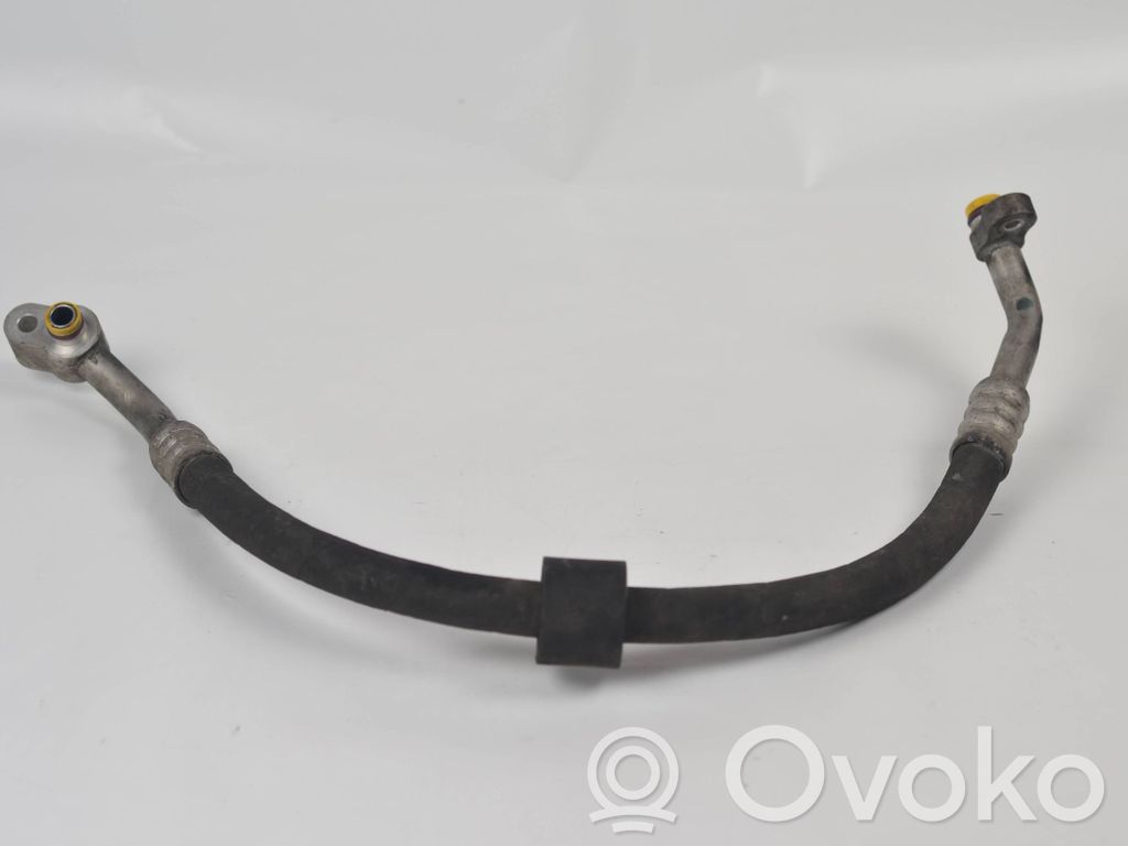 Audi A8 S8 D3 4E Air conditioning (A/C) pipe/hose 