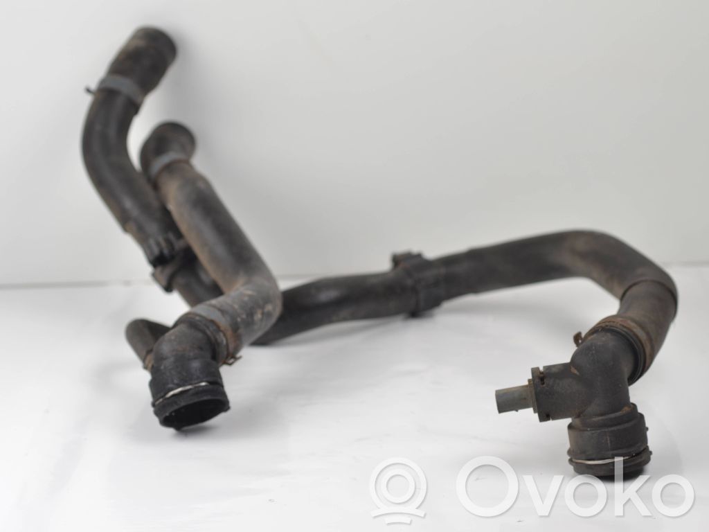Volkswagen PASSAT B8 Conductă/furtun lichid de răcire motor 